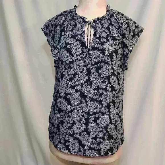 LOFT Paisley Loose Fit Cap Sleeve Top - Picture 1 of 9